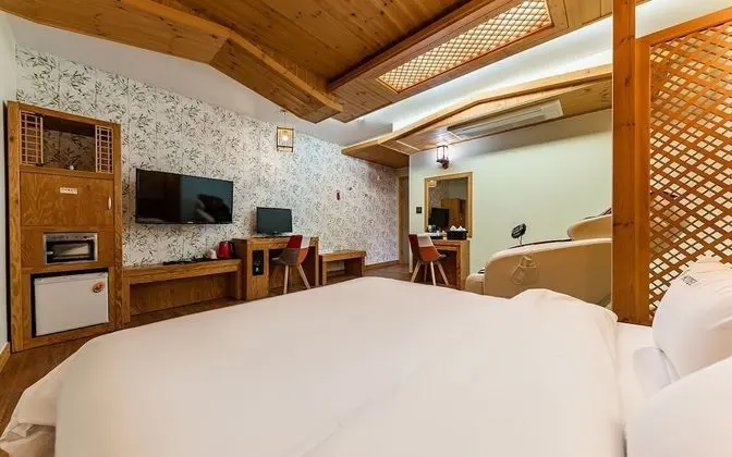 Oda (Special room (Netflix viewing availab)