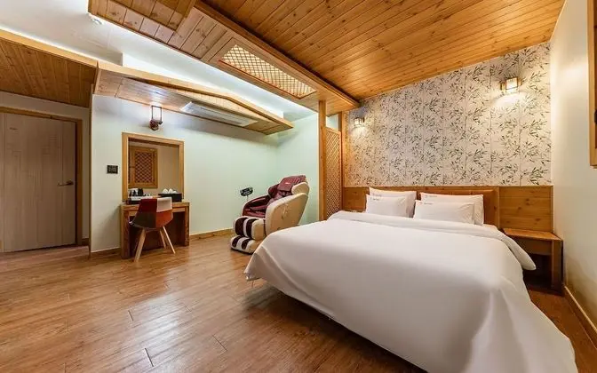 Oda (Special room (Netflix viewing availab)