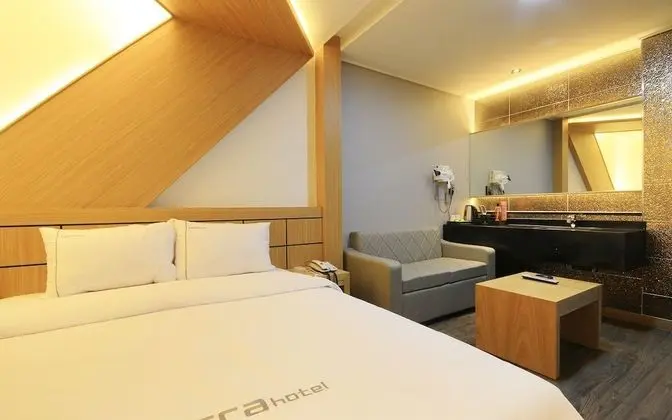 Oda (Deluxe (high specification 1PC Netfli)