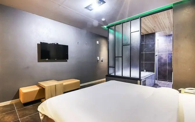 Oda (Special room (Netflix viewing availab)