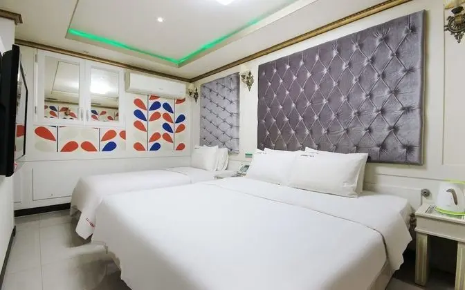 Oda (Special Room)
