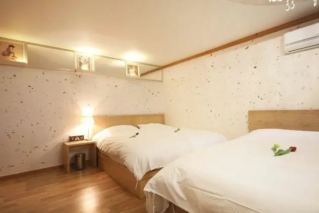 Dört Kişilik Oda (Extra futon set charge 10,000 on site)