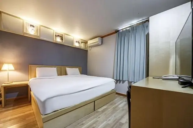 Tek Büyük Yataklı Oda (Extra futon set charge 10,000 on site)