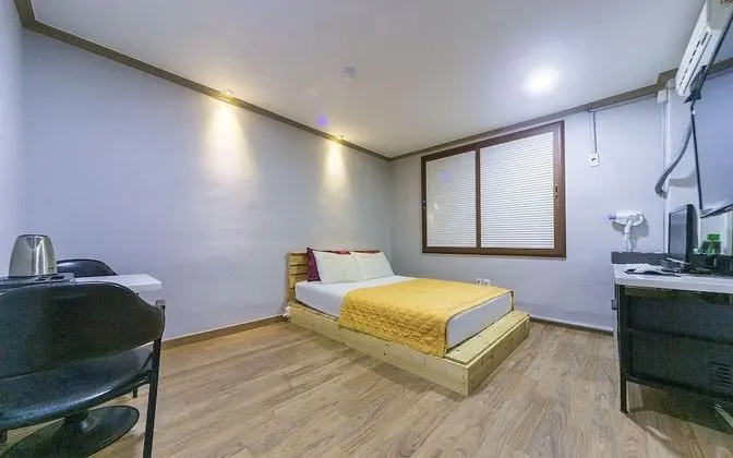 Oda (Deluxe Room (Netflix viewing mobile p)