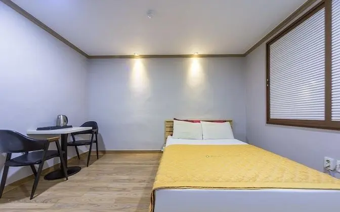 Oda (Deluxe Room (Netflix viewing mobile p)