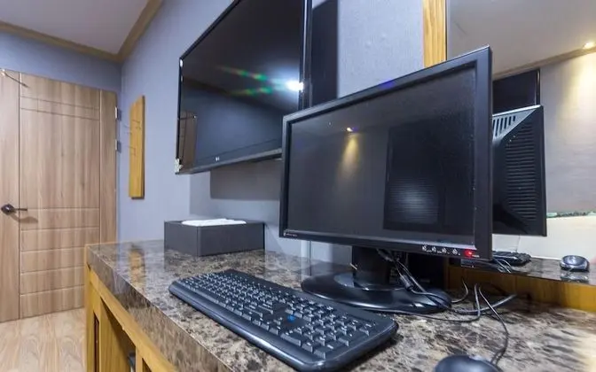 Oda (Deluxe Room (Netflix viewing mobile p)