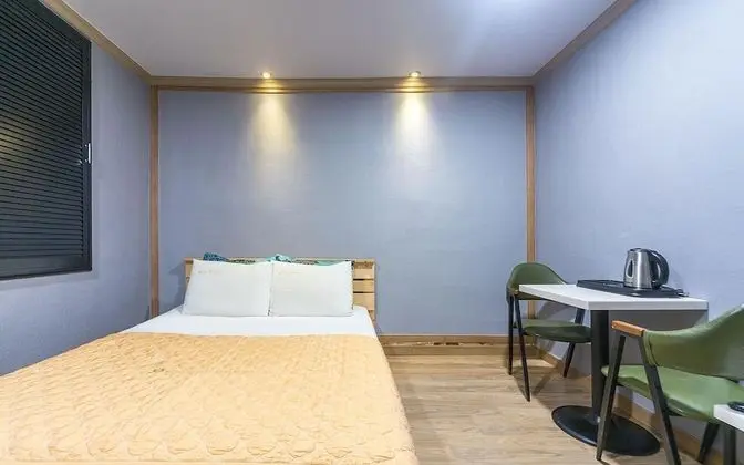 Oda (Standard Room (Netflix viewing mobile)