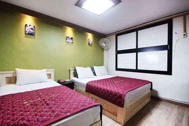 Oda (Twin Room (Netflix viewing possible m)