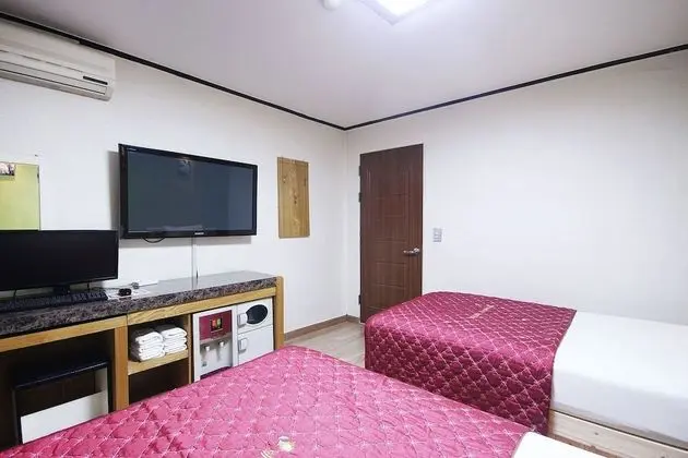 Oda (Twin Room (Netflix viewing possible m)