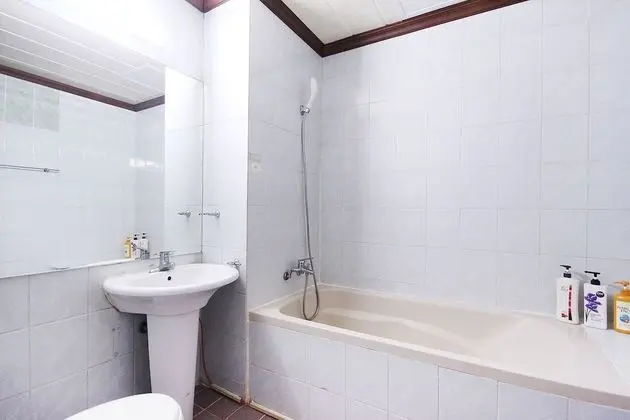 Oda (Twin Room (Netflix viewing possible m)