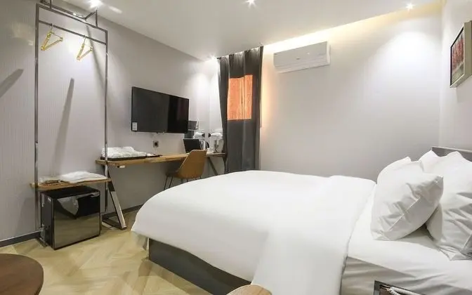 Oda (Deluxe Double (Netflix Available Hote)