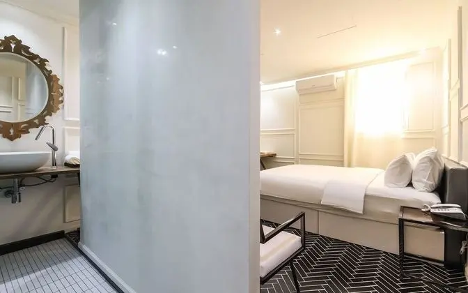 Oda (Premium Double (Bathtub) (Netflix Ava)