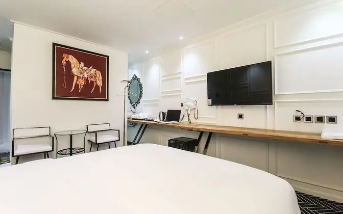 Oda (Premium Double (Bathtub) (Netflix Ava)