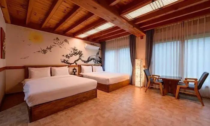 Grand Twin Bed