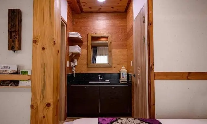 Grand Twin Bed