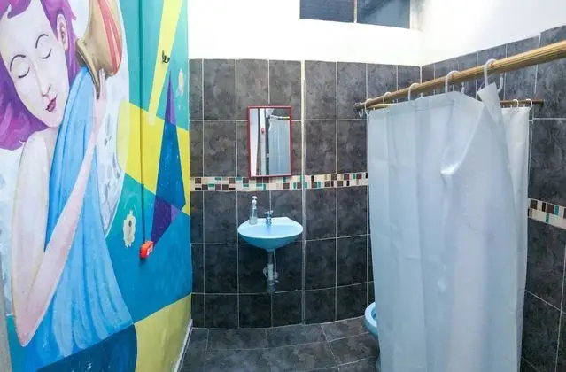 City Tek Büyük Yataklı Oda