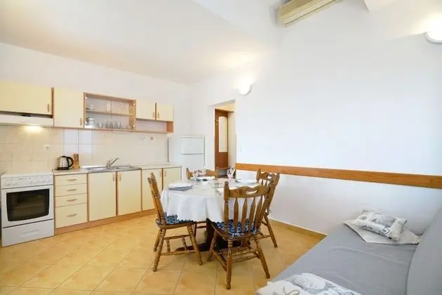 Apart Daire (Jera -  barbecue and free berth for b)