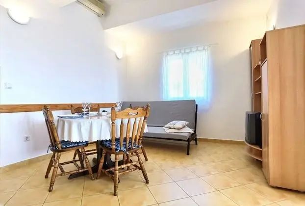Apart Daire (Jera -  barbecue and free berth for b)