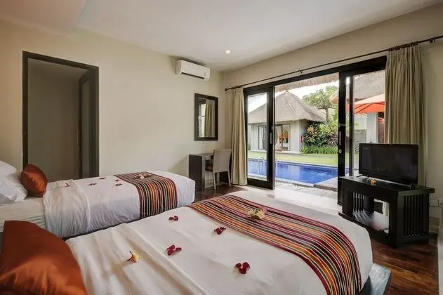 Villa, 3 Yatak Odası, Kişiye Özel Havuzlu, Havuz Manzaralı
