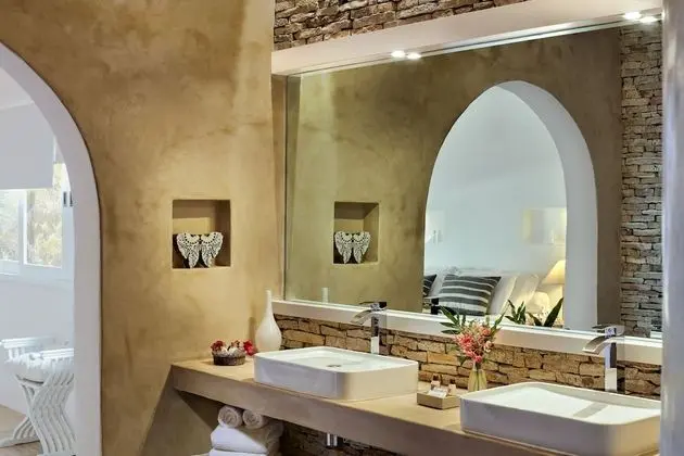 Deluxe Süit, Balkon, Havuz Manzaralı