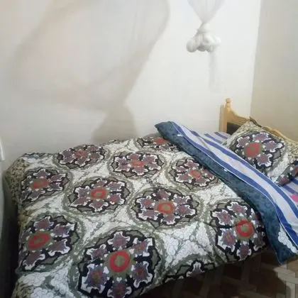 Büyük Yataklı Tek Kişilik Oda