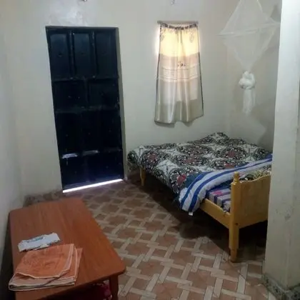 Büyük Yataklı Tek Kişilik Oda