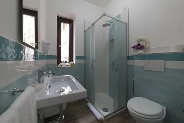 Comfort Oda, 1 Büyük (Queen) Boy Yatak, Engellilere Uygun