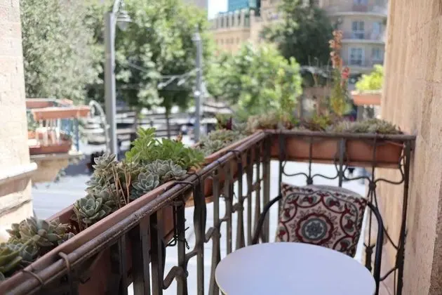 Deluxe Dört Kişilik Oda, Şehir Manzaralı