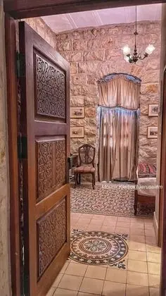Tek Büyük Yataklı Oda, Balkon