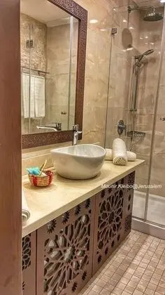 Tek Büyük Yataklı Oda, Balkon