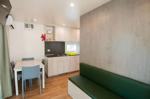 MDP - Lodge Deluxe Gold (Deluxe Mobile Home, 3 Bedrooms)