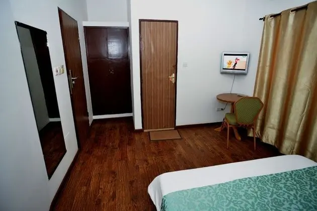 Junior Tek Büyük Yataklı Oda