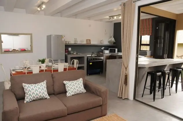 Apartment 32 (Duplex)