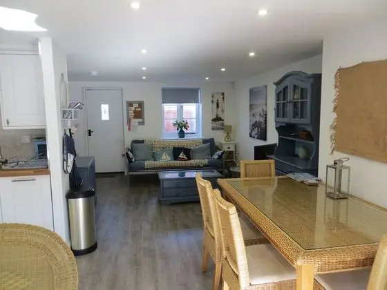 Kır Evi, Özel Banyo, Avlu Manzaralı