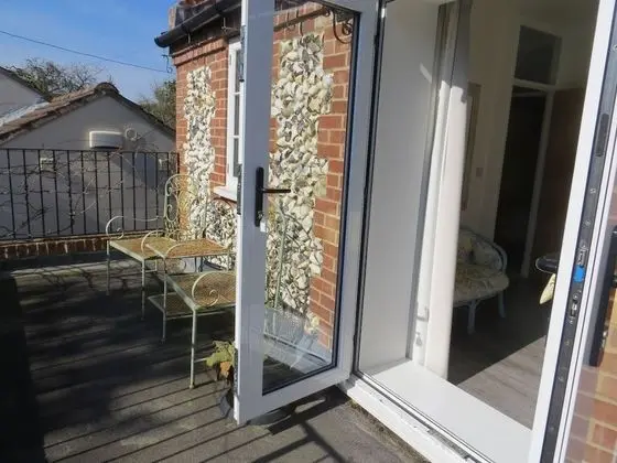 Kır Evi, Özel Banyo, Avlu Manzaralı