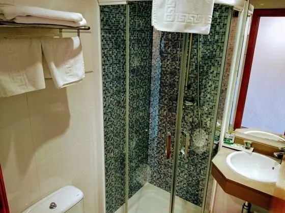 Basic Stüdyo, Özel Banyo