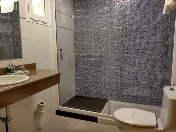 Superior Apart Daire, 2 Yatak Odası, 2 Banyolu, Denize Sıfır