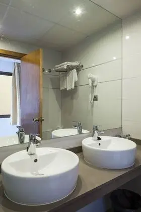 Superior Apart Daire, 2 Yatak Odası, 2 Banyolu, Denize Sıfır