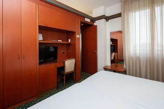 Classic Oda, 1 En Büyük (King) Boy Yatak (Twin bed on request)