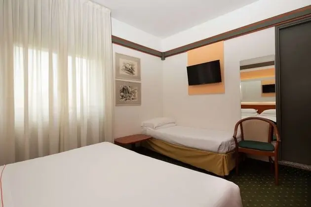 Classic Oda, Birden Çok Yatak (Twin bed on request)