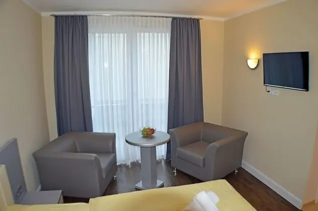 Comfort Tek Büyük Yataklı Oda