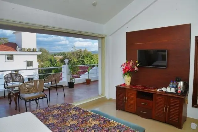 Premium Oda, 1 En Büyük (King) Boy Yatak, Balkon