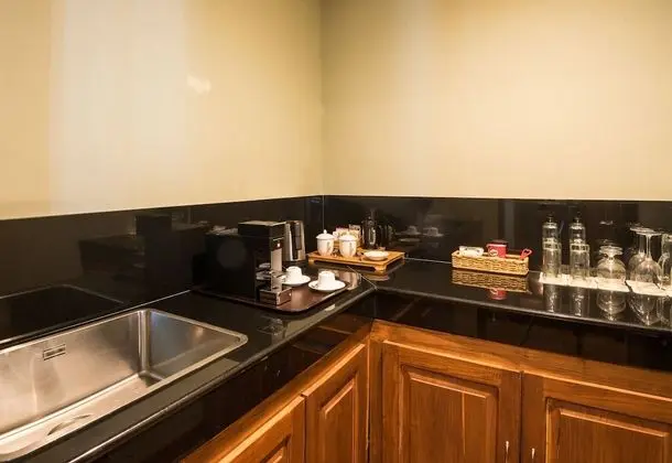 Themed Suite with Pool