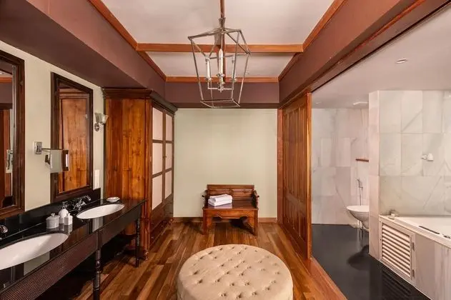 Themed Suite with Pool