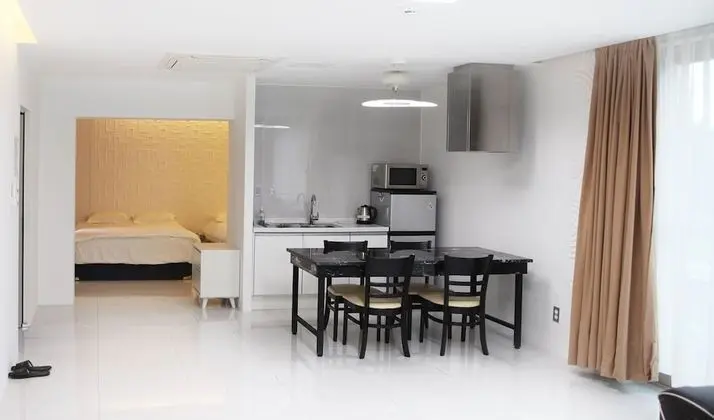 Oda (Gaonnuri, 18PY,2F, Extra fee from 4th)