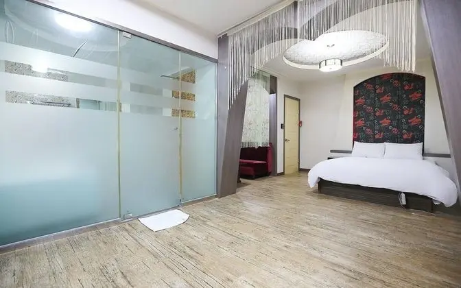 Oda (Special Room)