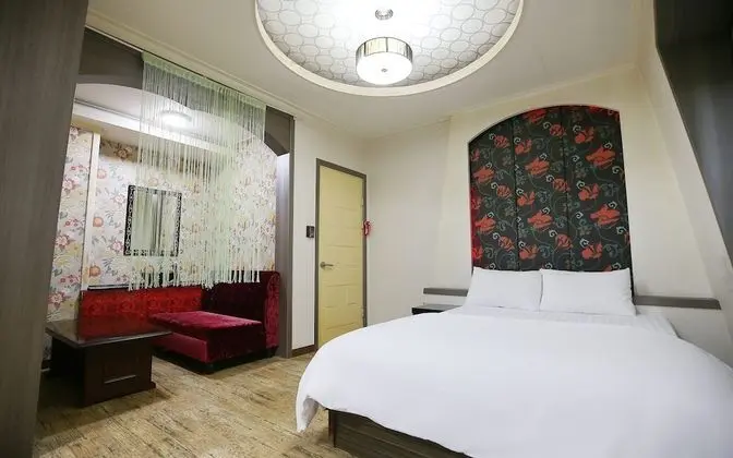 Oda (Special Room)