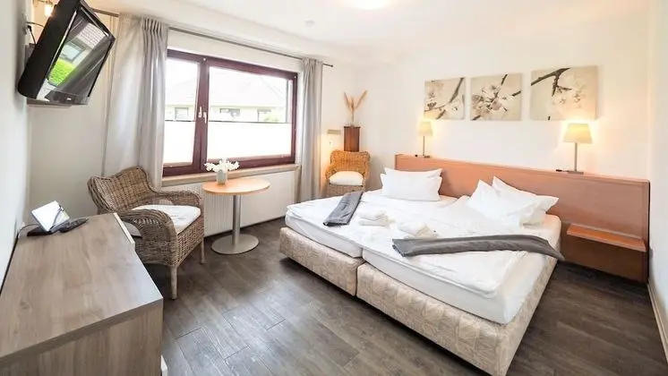 Basic Tek Büyük Yataklı Oda