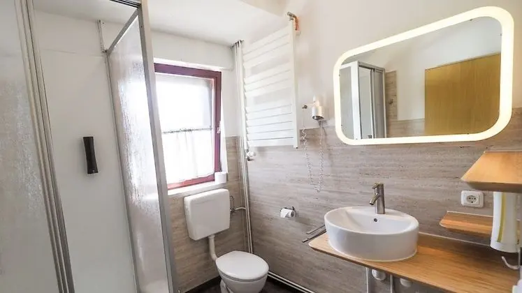 Basic Tek Büyük Yataklı Oda (Basic Double Room Plus)