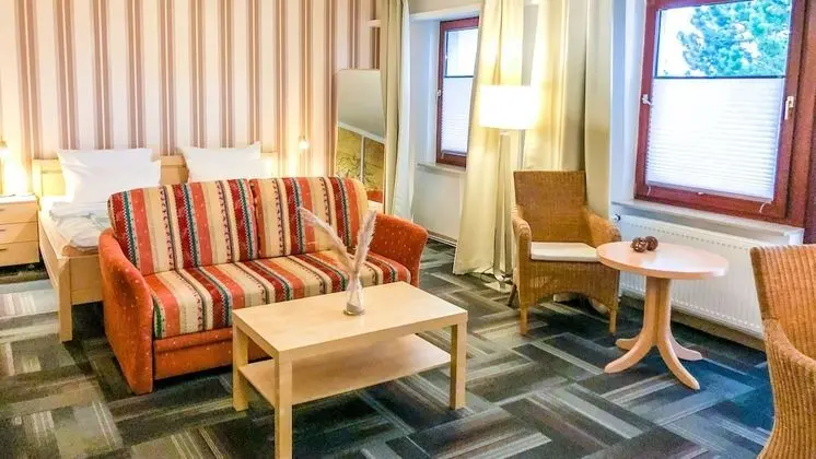 Comfort Tek Büyük Yataklı Oda